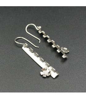 Silver earrings inspired in 1968