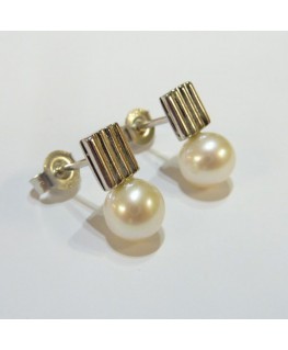 WHITE GOLD EARRINGS WITH CULTURED PEARLS