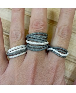 BLACK AND WHITE SILVER RING BY ARIOR