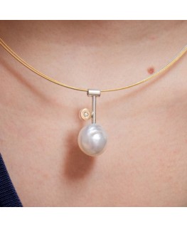 SILVER AND GOLD NECKLACE WITH PEARL AND DIAMOND