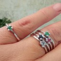 SILVER RING WITH FINE EMERALD